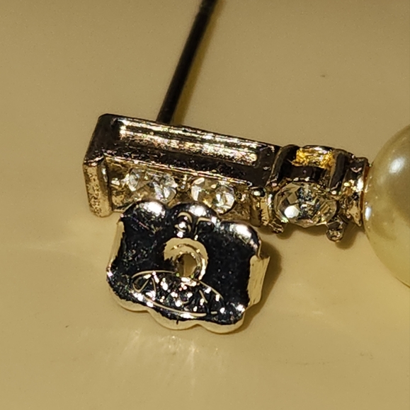 #2092, SIGNED AVON,(jjh) 1965's NECKLACE, BRACELET, EARRINGS, FAUX PEARLS SET, 3 - Picture 10 of 12